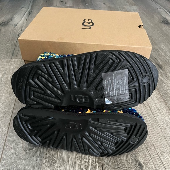 Kid’s Classic II Stellar Sequin - Picture 5 of 9